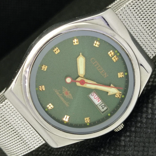 Green face hotsell citizen watch