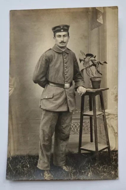 AK - Foto - Deutscher Soldat in Uniform - Portrait - 1.WK - WW1 - 1914 / 18