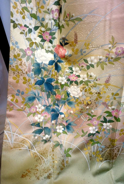 Japanese kimono  "HOUMONGI", Sign, Gold leaf, Plants, Shading, L5' 5"..3213 3