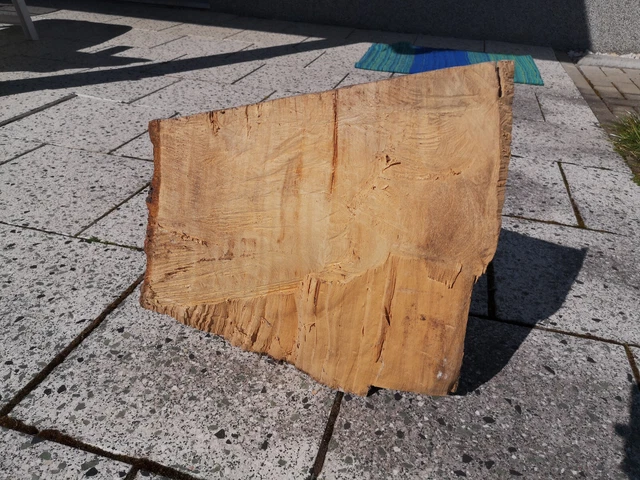 großer Kanten Lindenholz zum Schnitzen, mehr als 10 Jahre trocken gelagert