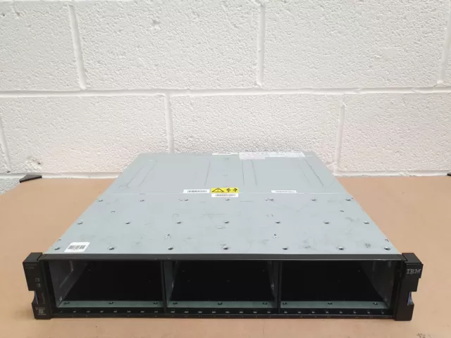 IBM Storwize V7000 Gen2 24x 2.5'' SFF 12G SAS Expansion Enclosure 2076-24F