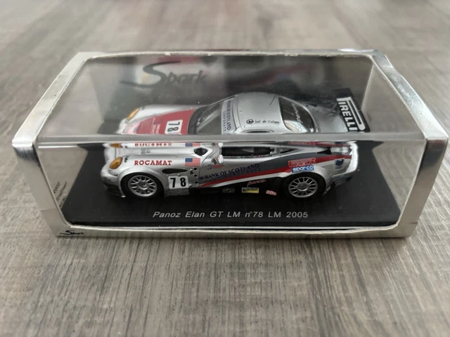 Voiture des 24H Le Mans 2005 9ème D.BRABHAM-S.SARRAZIN-D.TURNER – n°59 - ASTON MARTIN DBR9