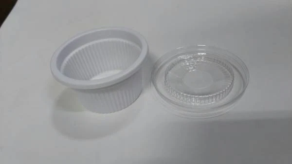 1/2 oz cup 50 sets of skulls Sauce, sauce For Lunch Box