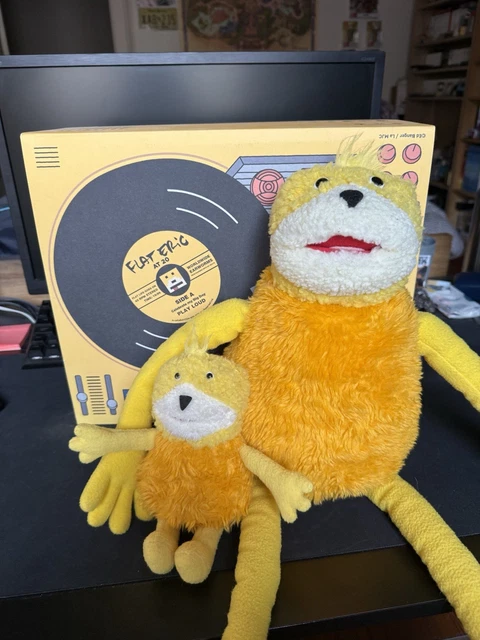 Peluche Flat Eric Quentin Dupieux pub Levis et clip Mr Oïzo (Gebraucht