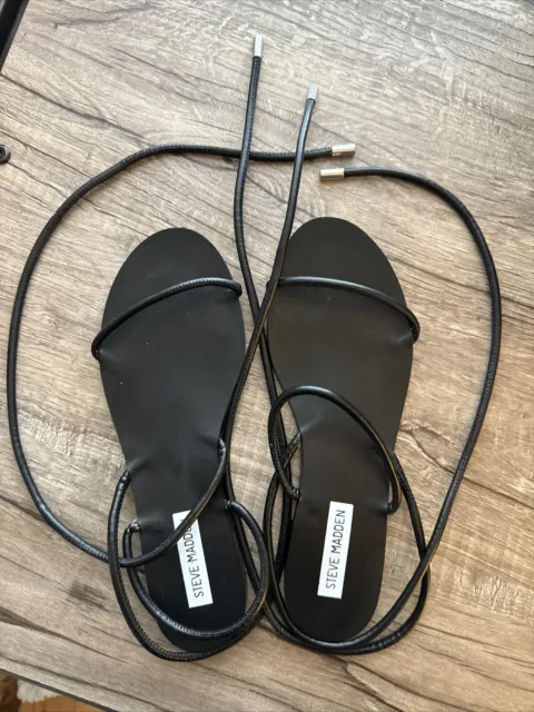 Steve Madden Twirl Ankle Strap Flat Sandals Black Size 7.5 Pre-owned TWIR02S1