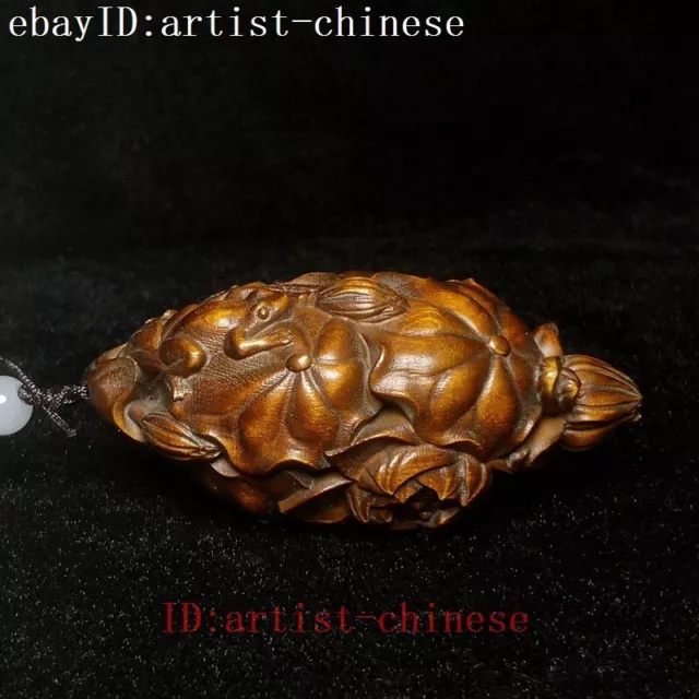 H 3 inch Chinese boxwood hand carved lotus leaf frog statue netsuke Collection