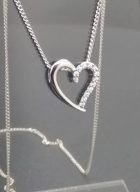 9ct White Gold Open 1/2 CZ Heart Pendant & Curb Chain