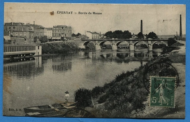 CPA: Epernay - Bords de Marne / 1918