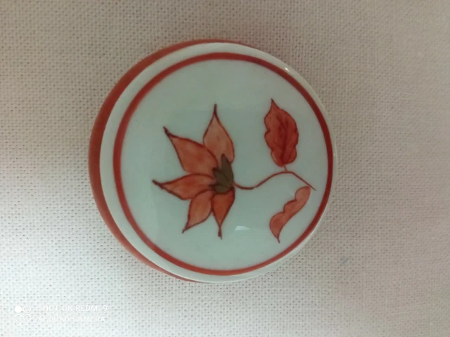 PILULIER PORCELAINE de Limoges en forme de Sac à Main décor Fleur avec