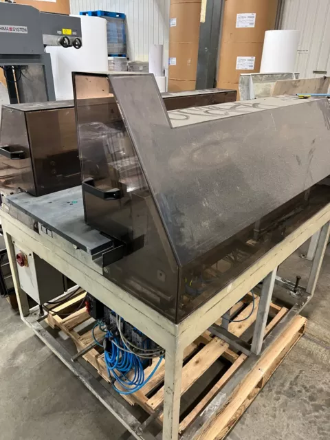 1997 Nela plate bender and punch for Heidelberg M600 web press 1997 Nela plate bender and punch for Heidelberg M600 web press