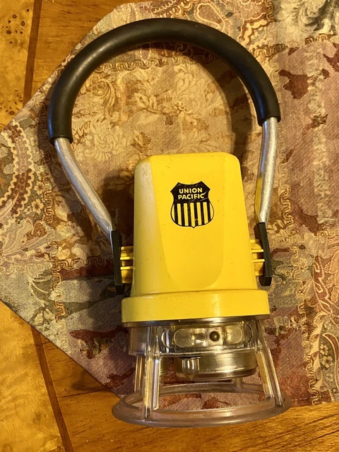 Union Pacific Starlite 292 Switchman’s Lantern 2007 LED Collectible Railroad USA