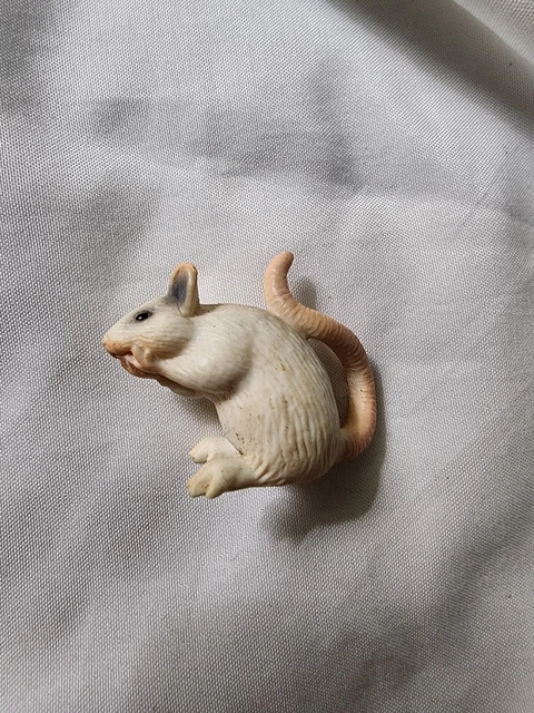 Schleich White Mouse Farm Pet Animal Figure 2002 Retired