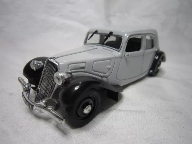 Ad957 Norev 1/43 Citroen Traction 11 Cv Edition Presse Bon Etat
