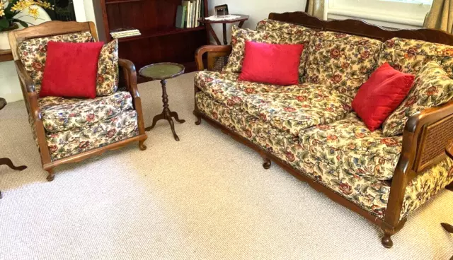 Beautifully Restored Jacobean Lounge Suite with feather & foam cushions 2