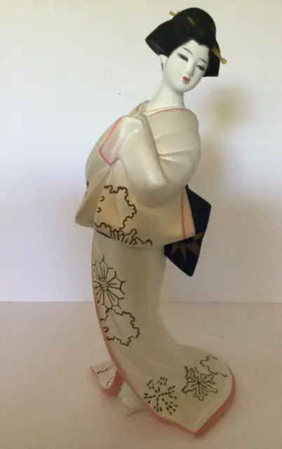 Japanese HAKATA "Maidens Of Shiki Ori Ori" Limited Edition Figurine. (Winter)