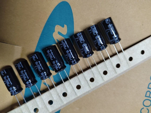 Condensateur électrolytique Nichicon 200V 1200uF 85°C - 22x50mm, Bornes Snap-In, Pour Alimentations Secteur