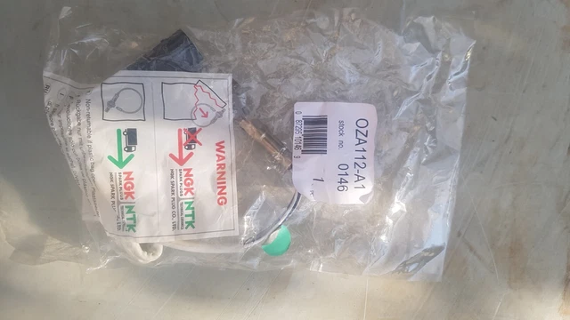 Sonde Lambda (sonde à Oxygène) NGK / NTK 24033 - Pièce Détachée Auto