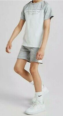 Maglietta/pantaloncini McKenzie Mini Adley per bambini set 5-6 anni prezzo disponibile £32 nuovi con etichette bambini junior