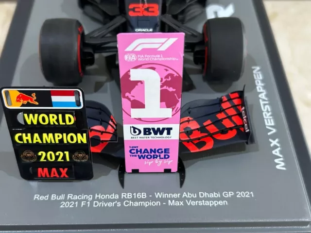 Spark F1 1:18 Max Verstappen World Champion Winner Abu Dhabi 2021 RB16B