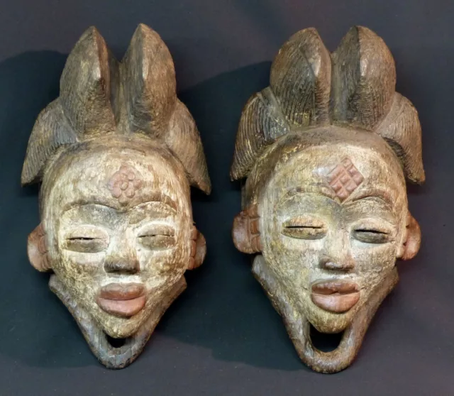 E Art Africain paire masques anciens gémellaires féminins punu pounou gabon