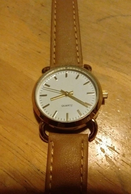 Montre Femme Vintage - Boîtier Or, Cadran Blanc, Bracelet Marron - Fonctionne - 33mm