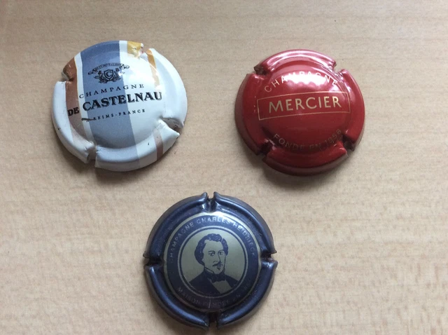 capsules de champagne Lot 3 DIFFÉRENTES