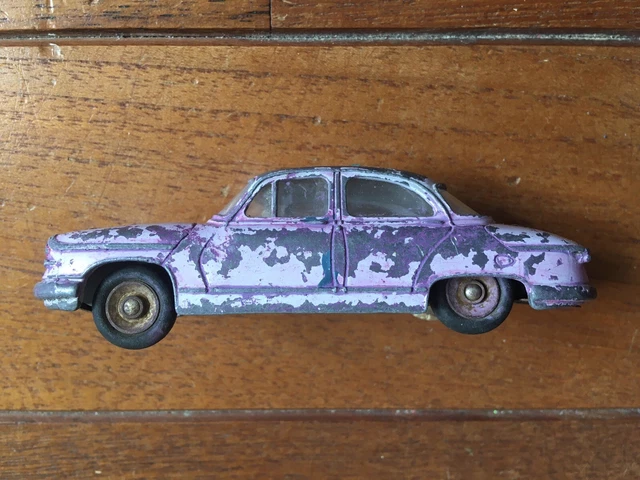 DINKY TOYS - Panhard PL17  - Made in France