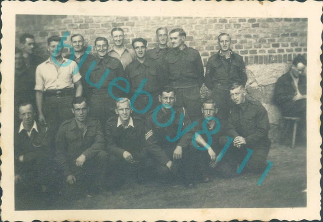 WW2 BRITISH PRISONERS of War POW's Group Shot Exercise Yard Stalag 21 ...