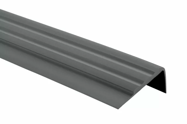 Nez de marche profil d’angle PVC auto-adhésif 30x25mm antidérapant 70-200cm