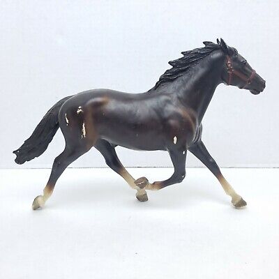 Vintage Breyer Pacer Horse Model #46 Matte Liver Chestnut 4 Stockings