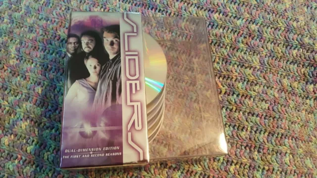 Sliders - The First and Second Seasons Dual Dimension Edition 6 Discs