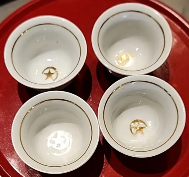 4 Ottoman Empire WWI officers tea cups in great condition