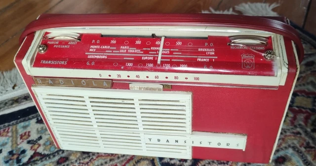 Poste de radio Transistor rouge /tsf PO-GO, RADIOLA  TSF Années 50/60, Bel état