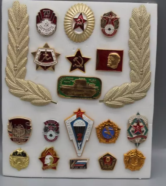 Soviet Russian Military Badges Mixed Lot Metal Badges Some Enameled 19 Items