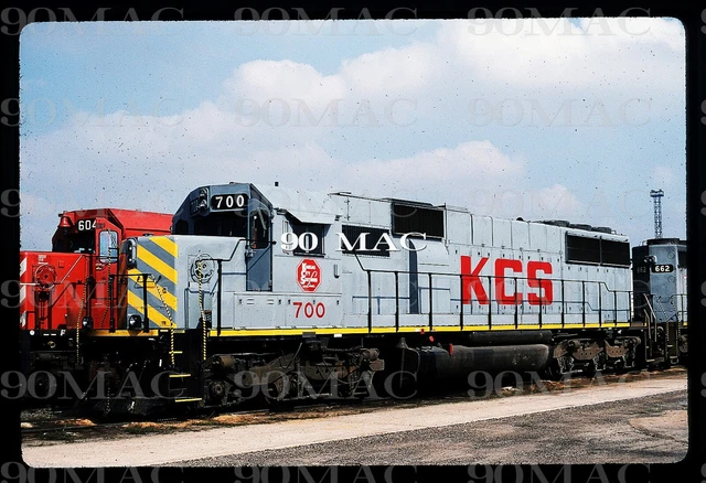 KANSAS CITY SOUTHERN-KCS EMD SD40X #700. KC (MO). Original Slide 1996.