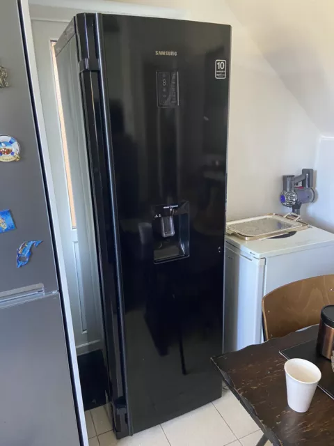 Samsung rb37j5230sa tall fridge freezer deals