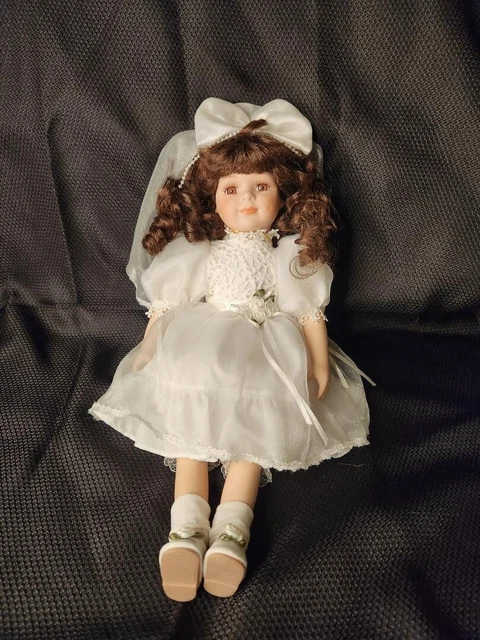 Heritage Signature Collection Porcelain Doll 1st Holy Communion Mary Brunette