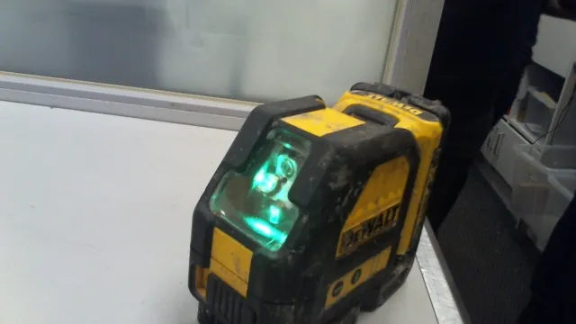 DeWalt DCE88G 12v GREEN Cross Line Laser