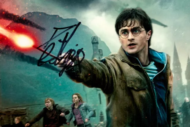 Daniel Radcliffe Hand Signed 6x4 Photo Harry Potter Film Series Autograph + COA