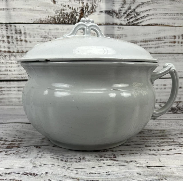 CHAMBER POT ROYAL Ironstone Alfred Meakin England White Porcelain w