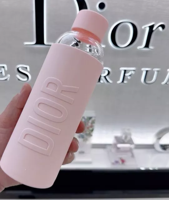 https://www.picclickimg.com/f20AAOSw1zxlKGtG/Genuine-Dior-Beaute-Water-Cup-Sport-bottle-Travel.webp