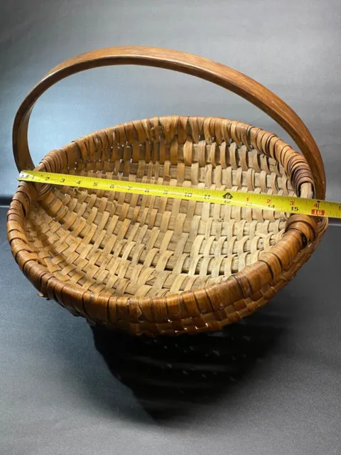 Antique Beautiful 16" Round Bottom Gathering Basket Oak Handle