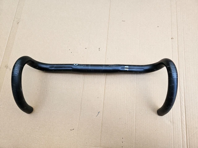 Cintre Route Oval Concepts 310 Ergo - Alu 31,8 X 44 Cm - Neuf (défaut Mineur Possible)
