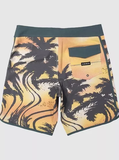 QUIKSILVER Men's HighLine Surfsilk Scallop Birch 19" Board Shorts Size: 32