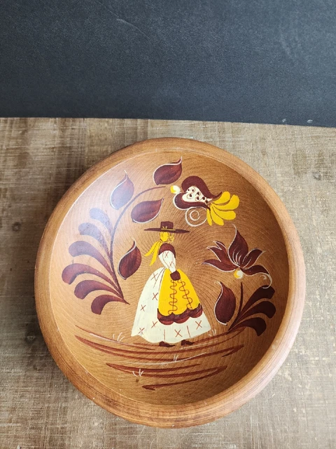 Vtg Woodcroftery Wood Folk Art Hand Painted Dough Or Snack Bowl 9”