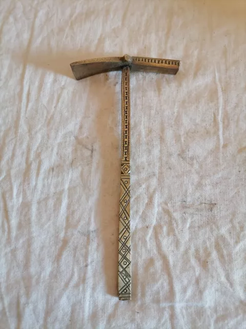 Ancien marteau à sucre Touareg.