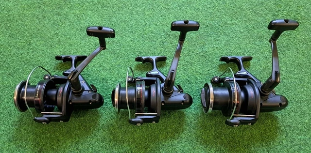 fishing rod holders for jeep wrangler JOYTUTUS Holder & Beach Chair Rack Fit 31.5”- 32.5” Diameter & 8.5”- 9.6” Width Spare Tire Capacity 5-Rod Fishing Pole and 4 Chair, No Remove Tire for 7/8” All aluminum construction Colour:Grøn Double Header Sports Fishing brass