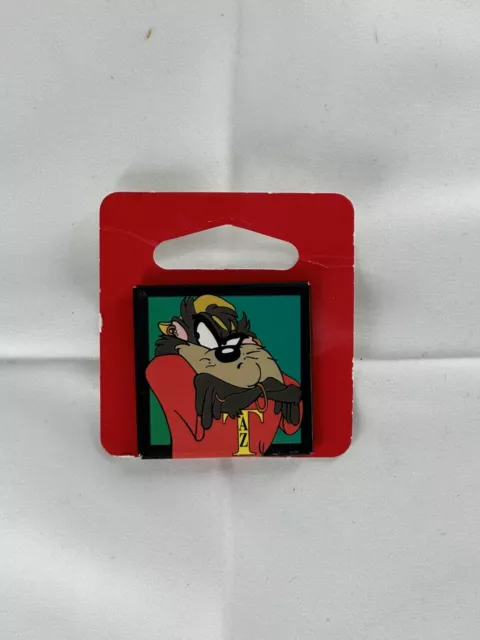 Warner Bros Looney Tunes Pin Pinback Button
