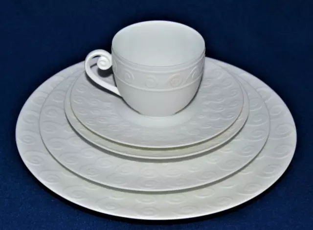 Neu Jean Louis Coquet Limoges Weiß Geprägt Spirale 5 PC Plätze Einstellungen