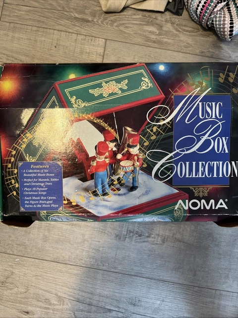 Live Hour Owner’s Club　2　Christmas VTG NOMA MUSIC Box Christmas Collection Plays 18 Songs